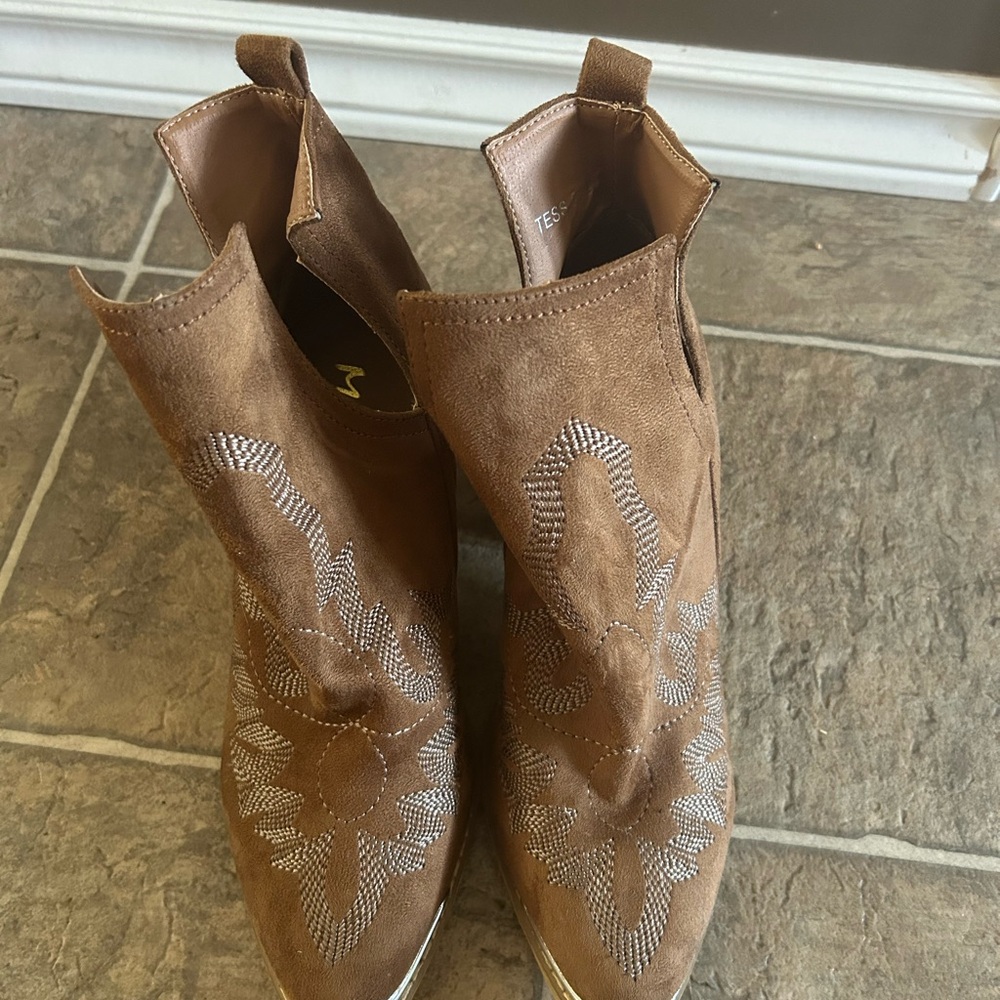 Mi.iM Tan Embroidered Ankle Boots